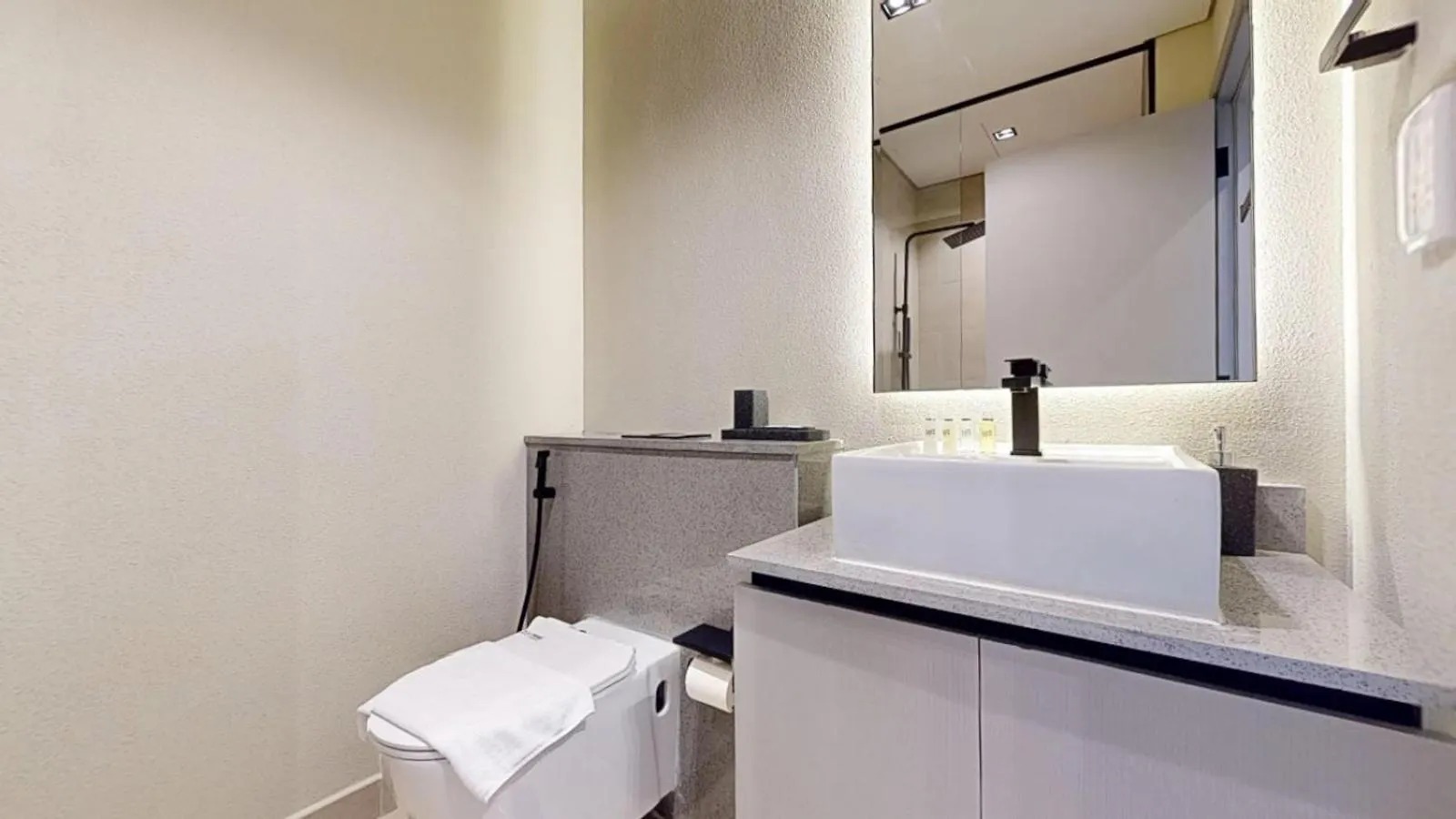 Apartment Mag 980 - Cosy Studio With City Views In Meydan Dubai